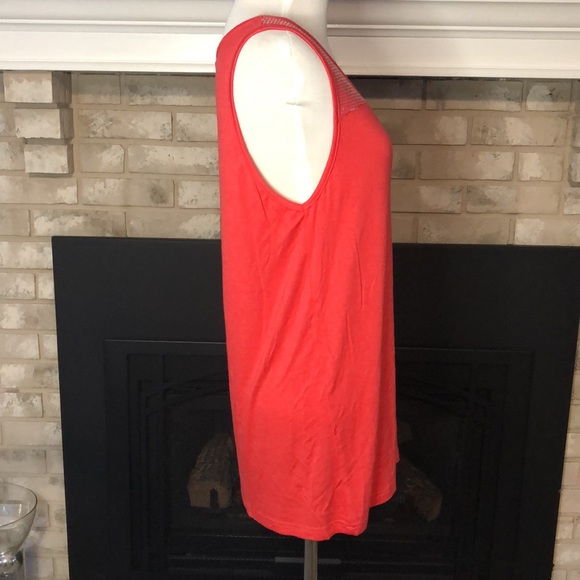 ‼️Clearance‼️ Arianna by Howard’s Red Tank size Large - Picture 8 of 11